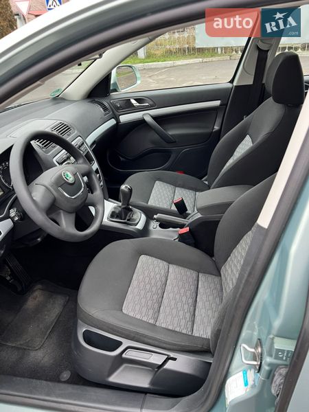 Универсал Skoda Octavia 2010 в Лубнах