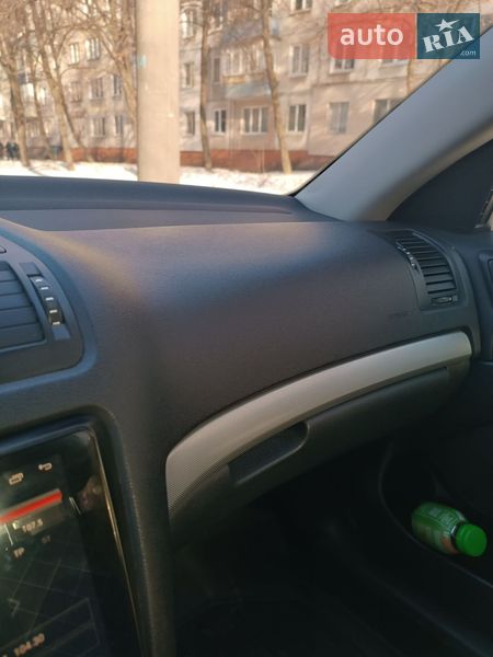 Лифтбек Skoda Octavia 2010 в Сумах