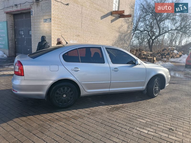 Лифтбек Skoda Octavia 2010 в Сумах