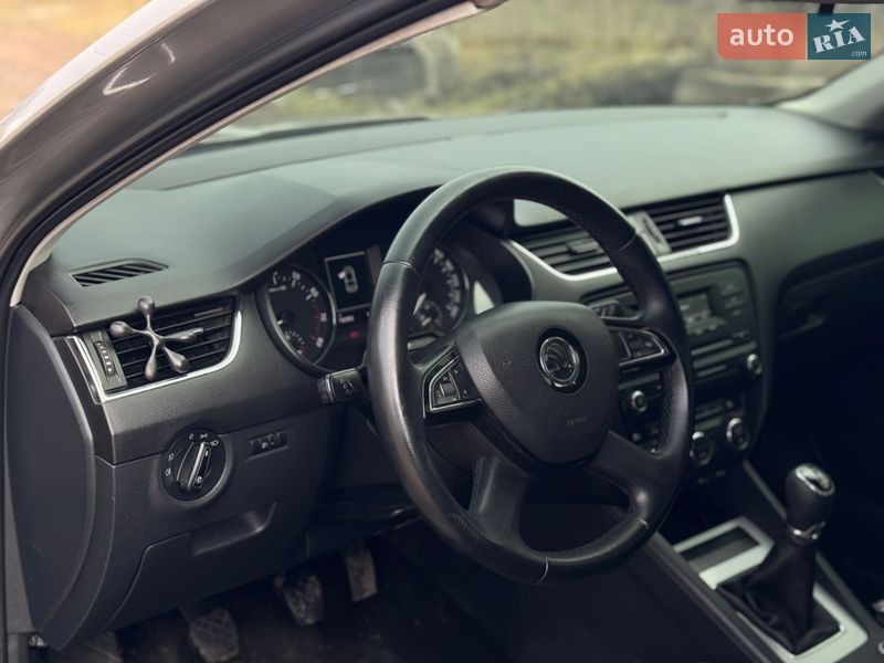 Лифтбек Skoda Octavia 2013 в Днепре