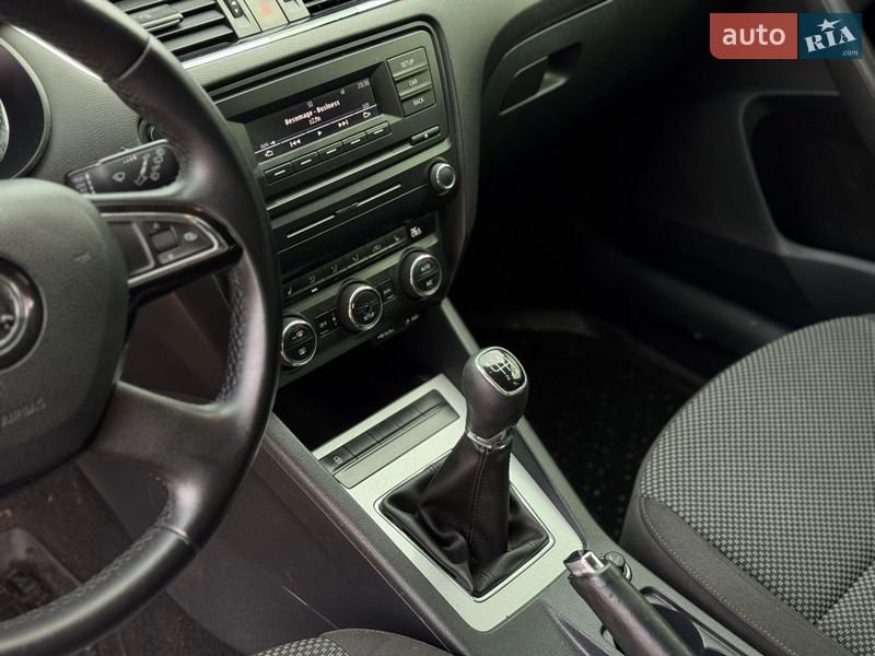 Лифтбек Skoda Octavia 2013 в Днепре