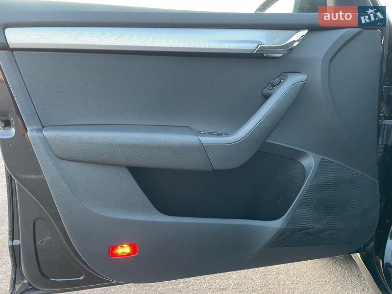 Лифтбек Skoda Octavia 2014 в Луцке