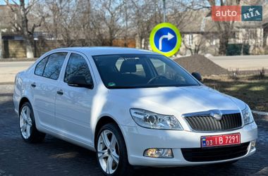 Лифтбек Skoda Octavia 2010 в Староконстантинове