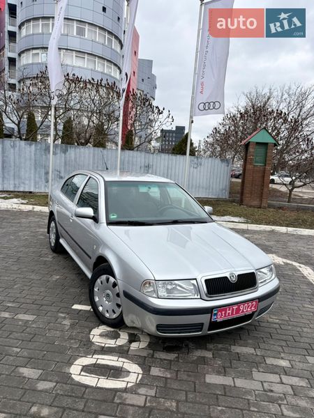 Лифтбек Skoda Octavia 2004 в Харькове