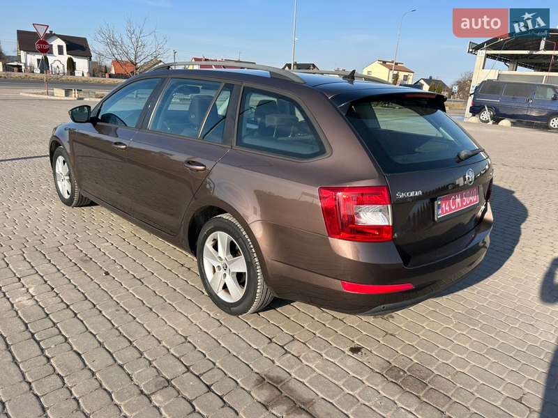 Универсал Skoda Octavia 2015 в Городке