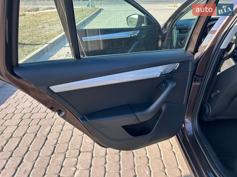 Универсал Skoda Octavia 2015 в Городке