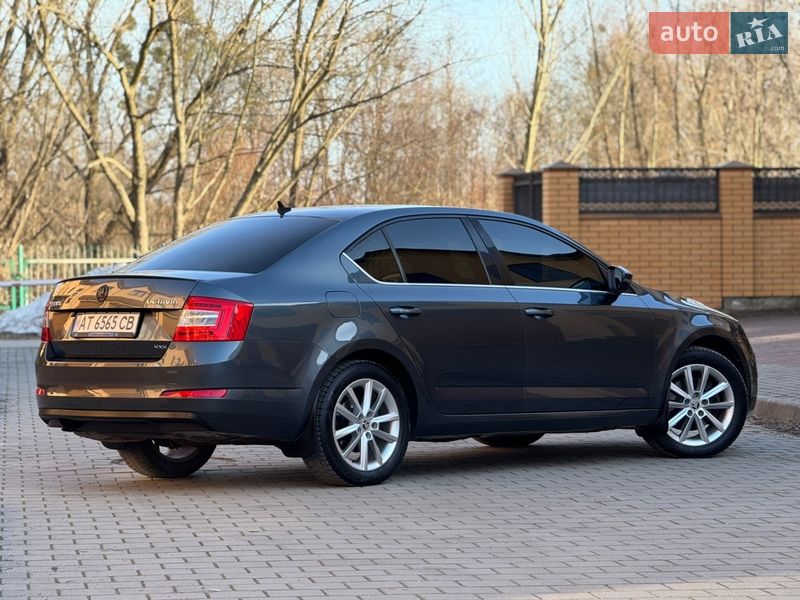Лифтбек Skoda Octavia 2016 в Стрые
