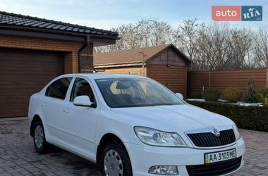 Лифтбек Skoda Octavia 2012 в Чернигове