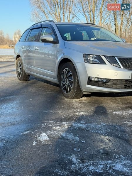 Універсал Skoda Octavia 2019 в Бучі