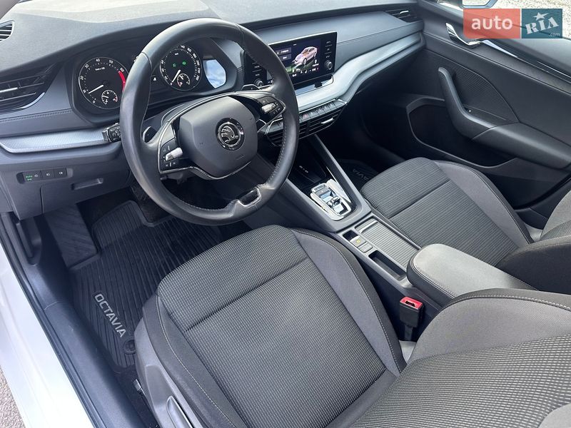 Лифтбек Skoda Octavia 2022 в Днепре