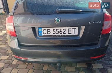 Универсал Skoda Octavia 2011 в Чернигове