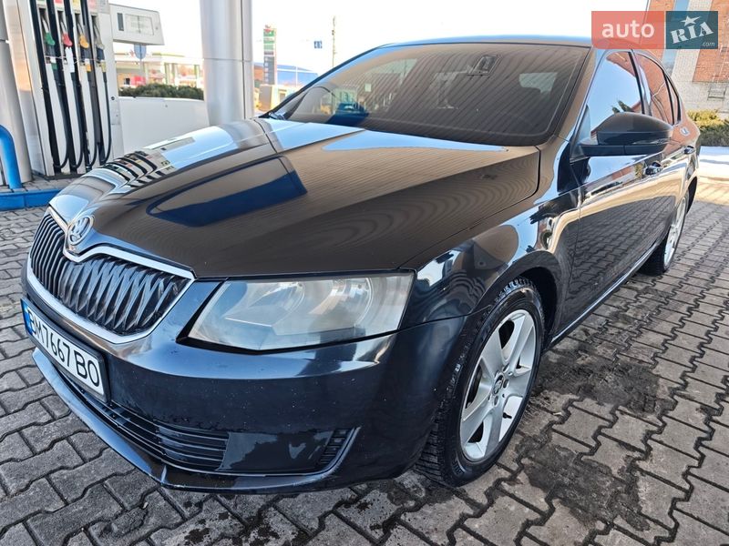 Лифтбек Skoda Octavia 2015 в Сумах