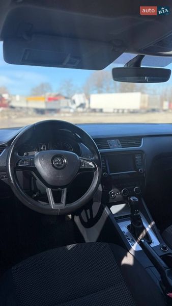 Лифтбек Skoda Octavia 2016 в Хмельницком