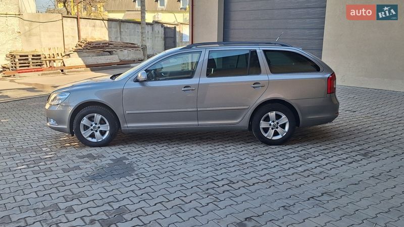 Универсал Skoda Octavia 2010 в Калуше