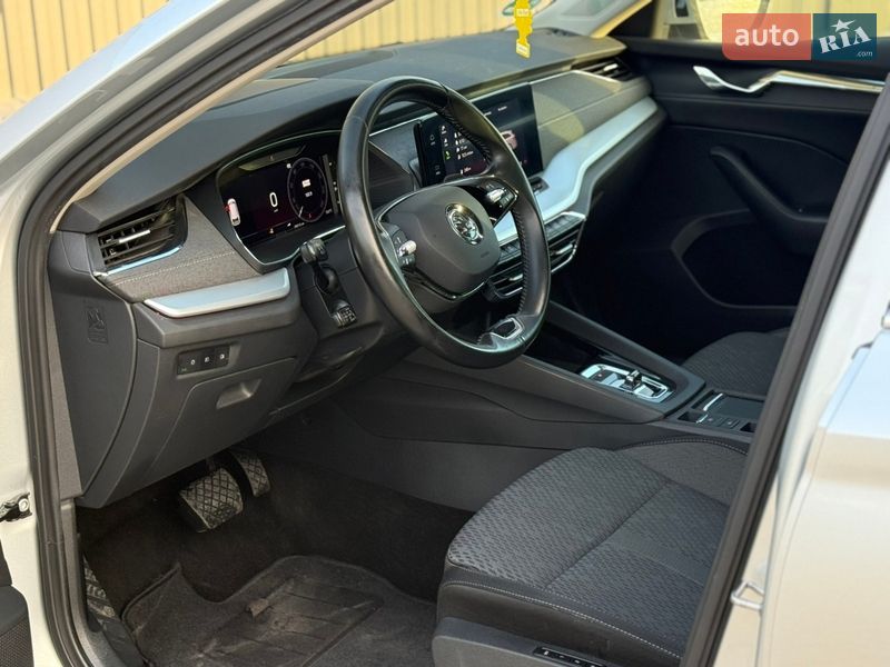 Универсал Skoda Octavia 2021 в Львове