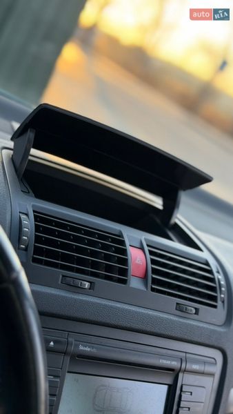 Лифтбек Skoda Octavia 2006 в Самборе