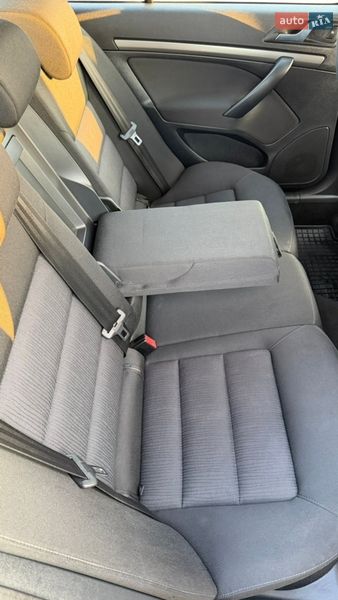 Лифтбек Skoda Octavia 2006 в Самборе