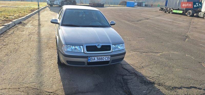 Лифтбек Skoda Octavia 2010 в Кропивницком