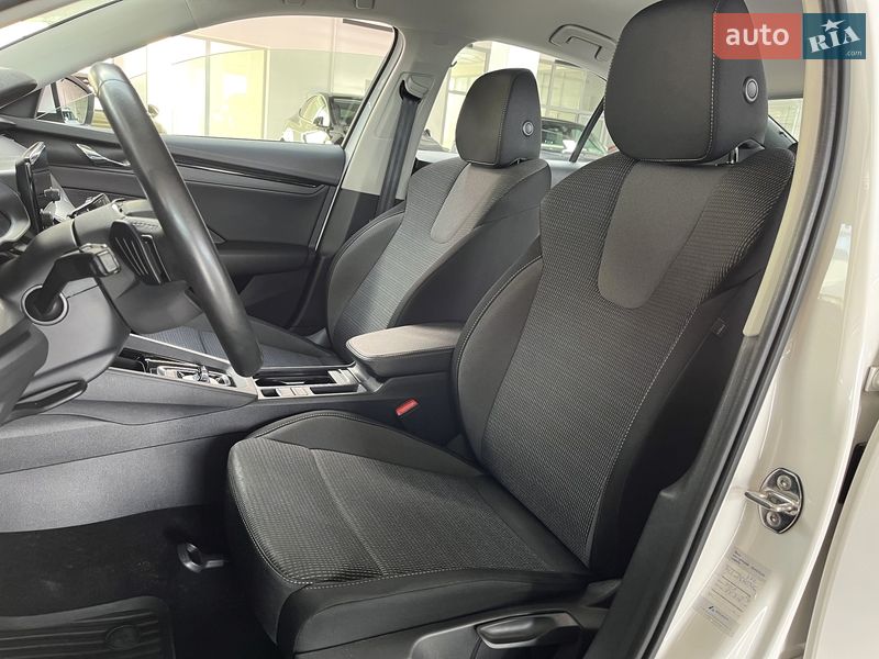 Лифтбек Skoda Octavia 2021 в Хмельницком