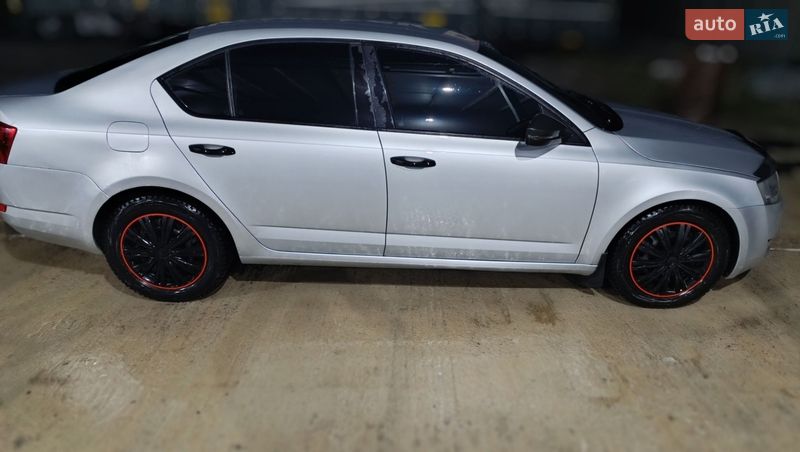 Лифтбек Skoda Octavia 2015 в Рахове