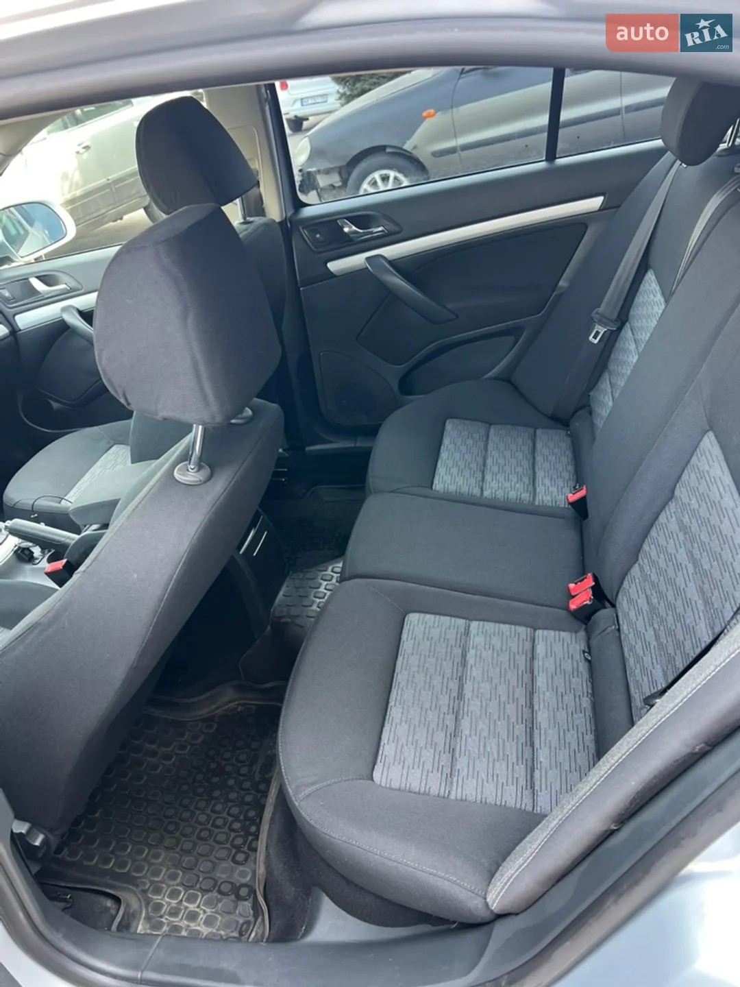 2011 Skoda Octavia - мініатюра 6