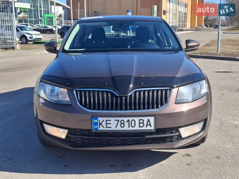 Лифтбек Skoda Octavia 2015 в Днепре