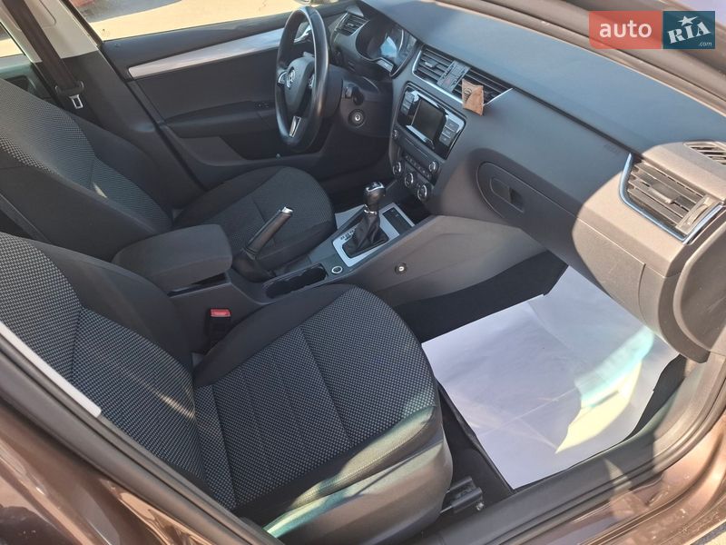 Лифтбек Skoda Octavia 2015 в Днепре