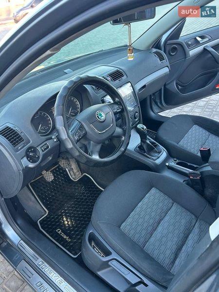 Универсал Skoda Octavia 2012 в Кропивницком