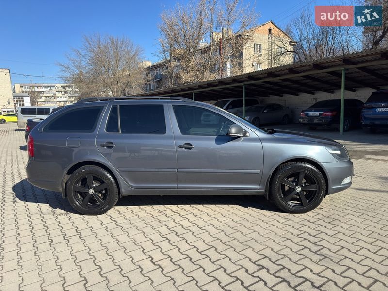 Универсал Skoda Octavia 2012 в Черновцах