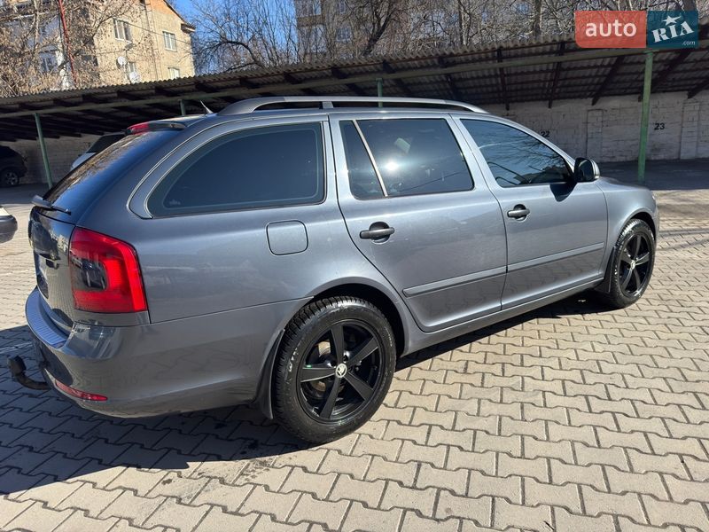 Универсал Skoda Octavia 2012 в Черновцах