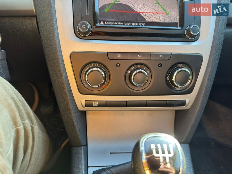 Универсал Skoda Octavia 2012 в Черновцах