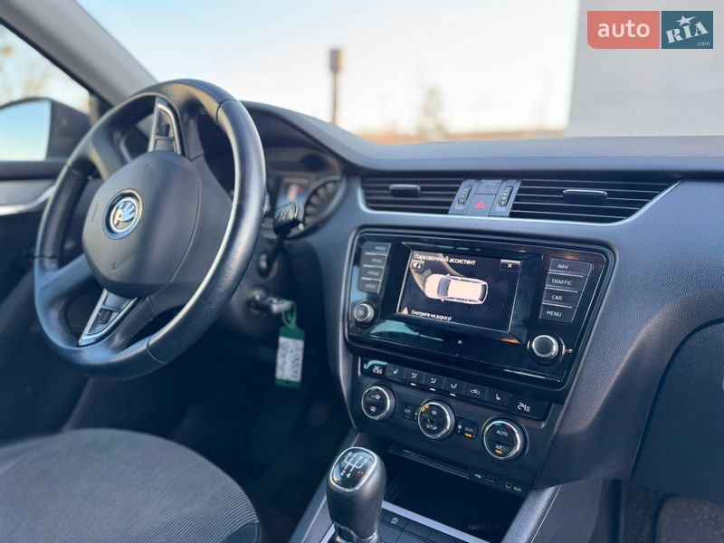 Универсал Skoda Octavia 2015 в Ровно