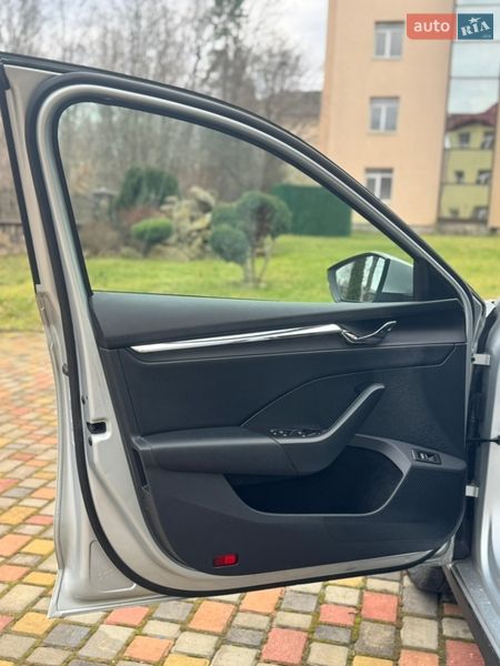 Универсал Skoda Octavia 2022 в Стрые