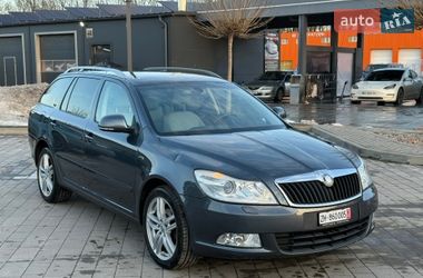 Универсал Skoda Octavia 2009 в Луцке