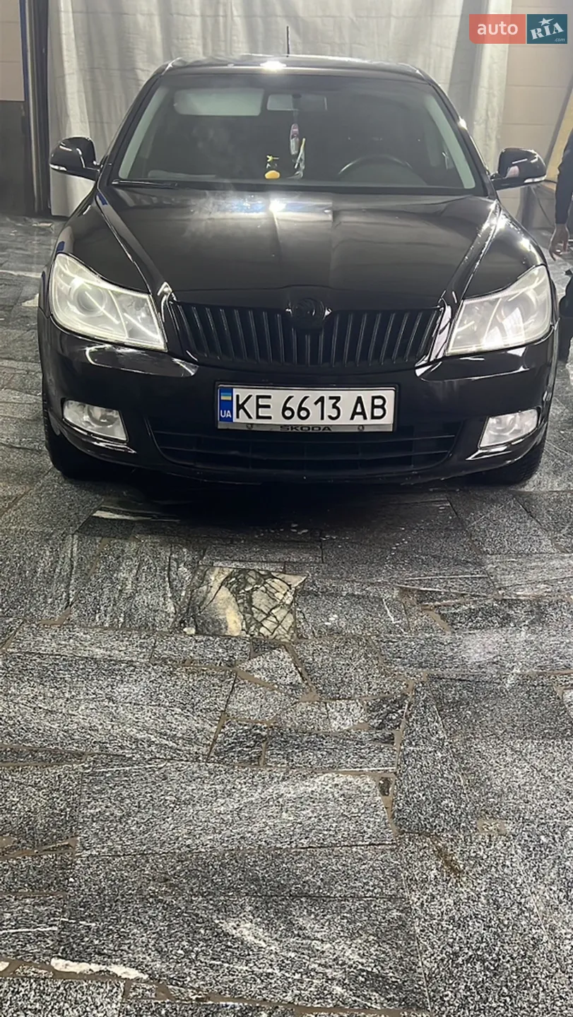 2010 Skoda Octavia - фото 1