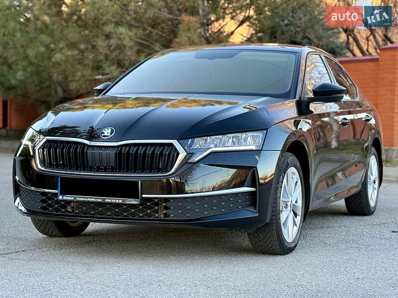 Лифтбек Skoda Octavia 2024 в Днепре