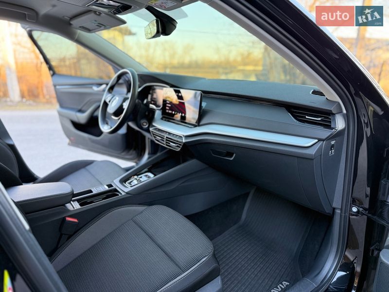 Лифтбек Skoda Octavia 2024 в Днепре