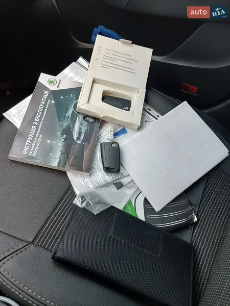 Лифтбек Skoda Octavia 2019 в Чутове документ 2 фото Лифтбек Skoda Octavia 2019 в Чутове документ