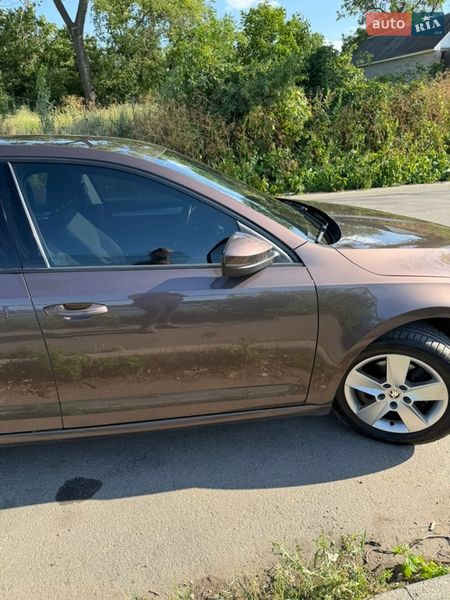 Лифтбек Skoda Octavia 2016 в Кропивницком