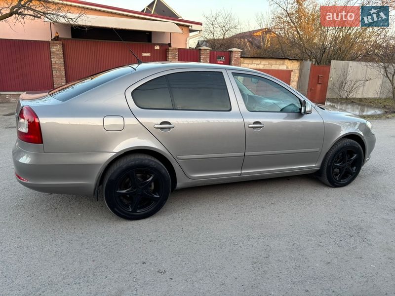 Лифтбек Skoda Octavia 2009 в Запорожье
