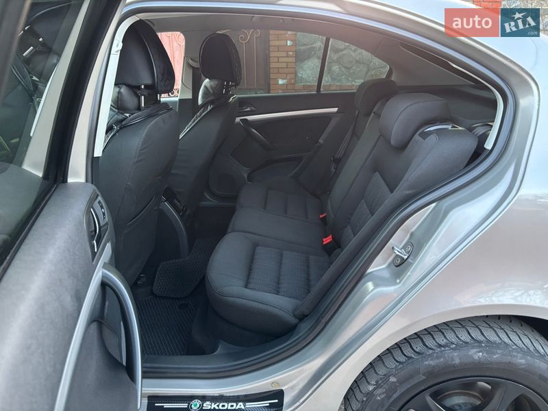 Лифтбек Skoda Octavia 2009 в Запорожье