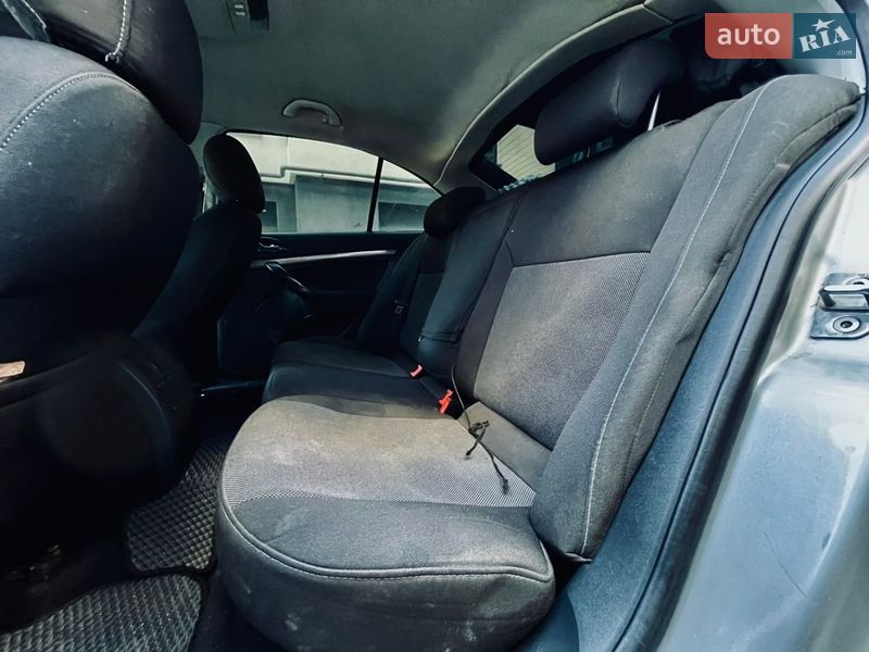 Лифтбек Skoda Octavia 2005 в Ивано-Франковске