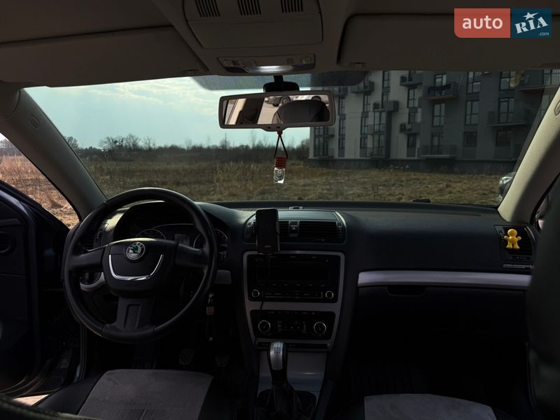 Универсал Skoda Octavia 2009 в Пустомытах