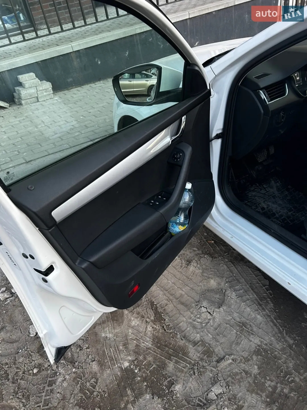 2015 Skoda Octavia - мініатюра 18