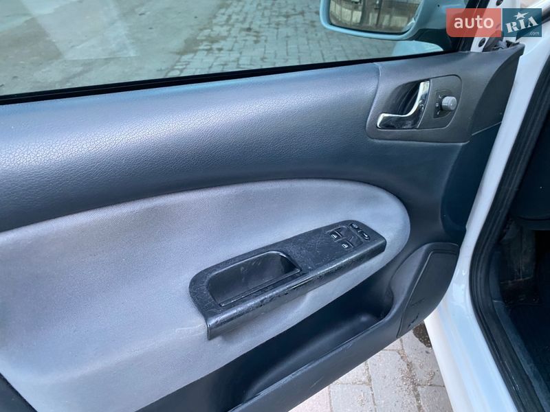 Лифтбек Skoda Octavia 2007 в Коростене