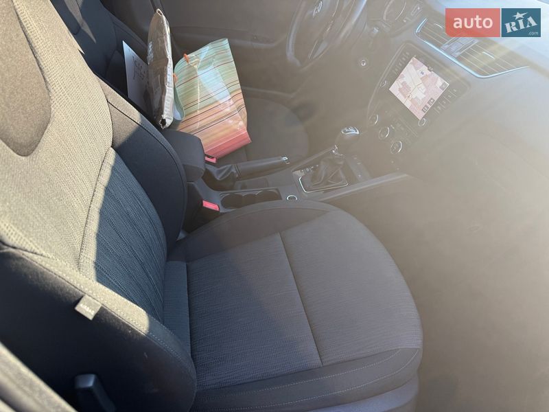 Универсал Skoda Octavia 2017 в Ужгороде фото 56 Универсал Skoda Octavia 2017 в Ужгороде