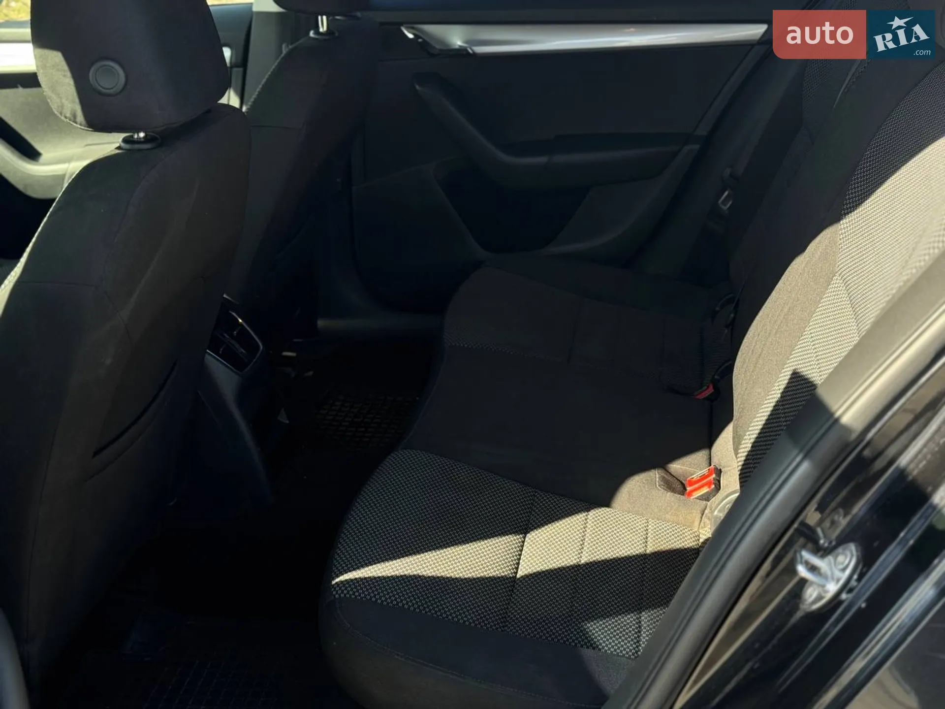 2014 Skoda Octavia - мініатюра 17