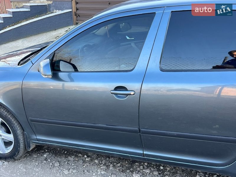 Лифтбек Skoda Octavia 2005 в Кицмани