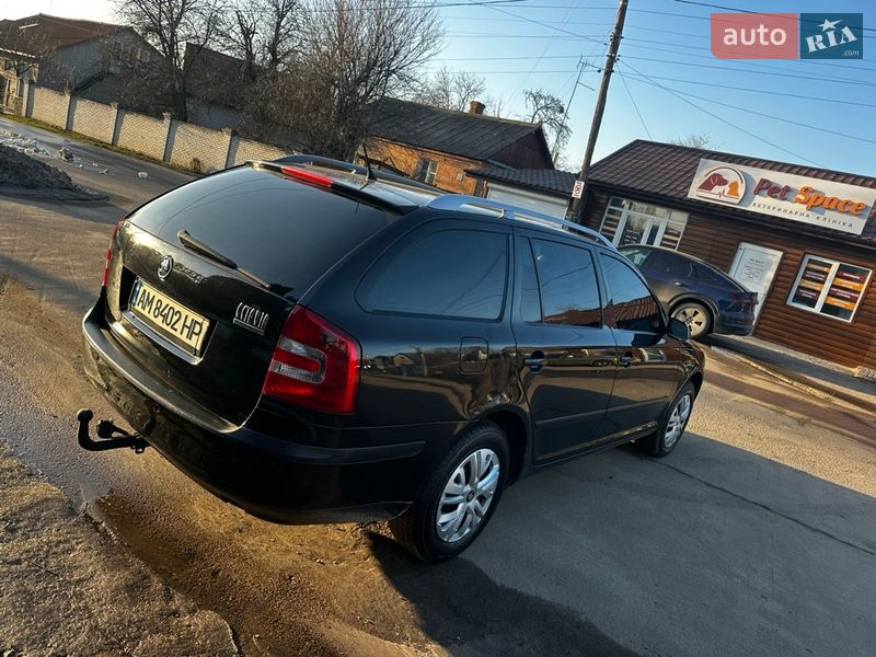 Універсал Skoda Octavia 2008 в Житомирі