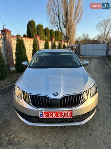 Универсал Skoda Octavia 2019 в Луцке фото 2 Универсал Skoda Octavia 2019 в Луцке